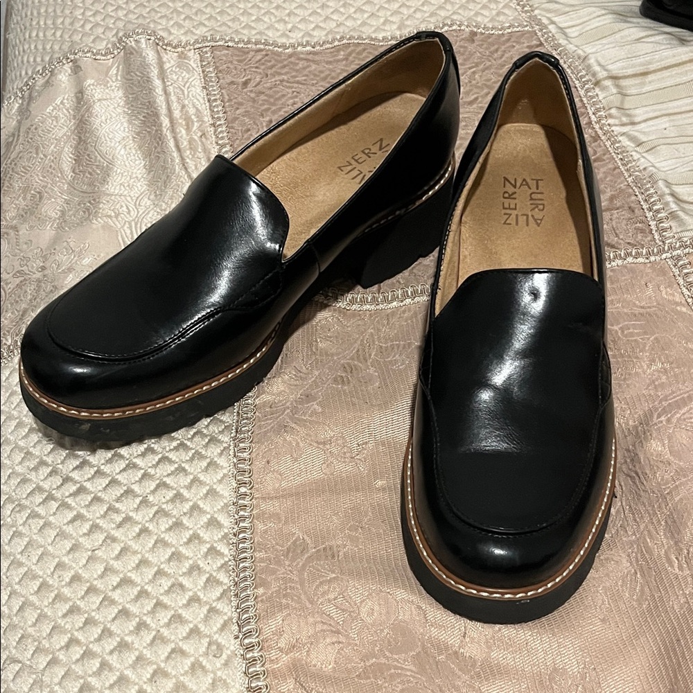 Naturalizer Black Leather Slip-On Loafers with Tan Contrast Welt - Picture 5 of 7